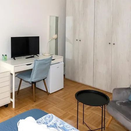 Cozy Private Near Metro * Roma